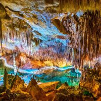 Demi-journée Fabrique de Perles et Grotte de Hams